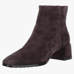 Via Spiga Sahira Suede Booties (Size 6.5)